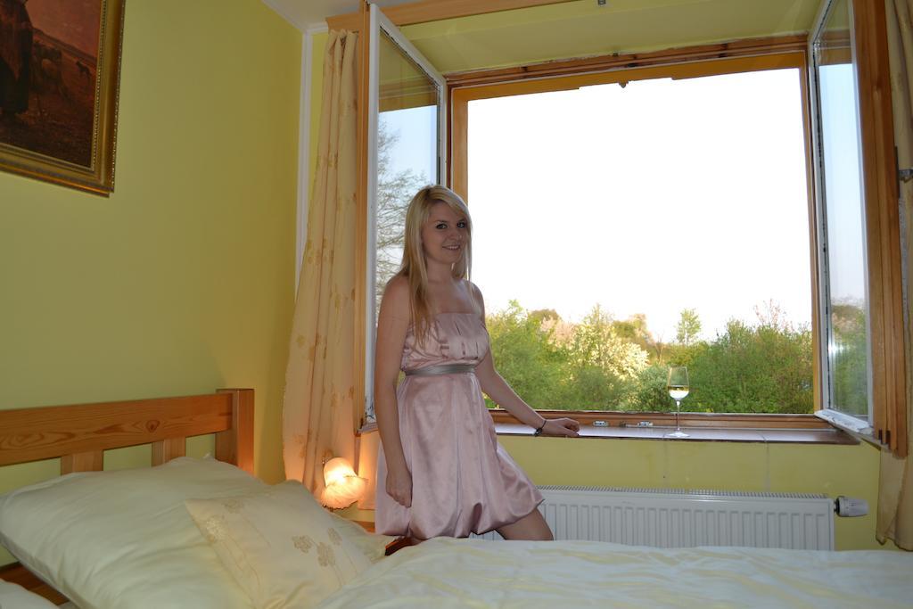 Отель U Zlate Brany Cesky Raj Wellness Libun Экстерьер фото